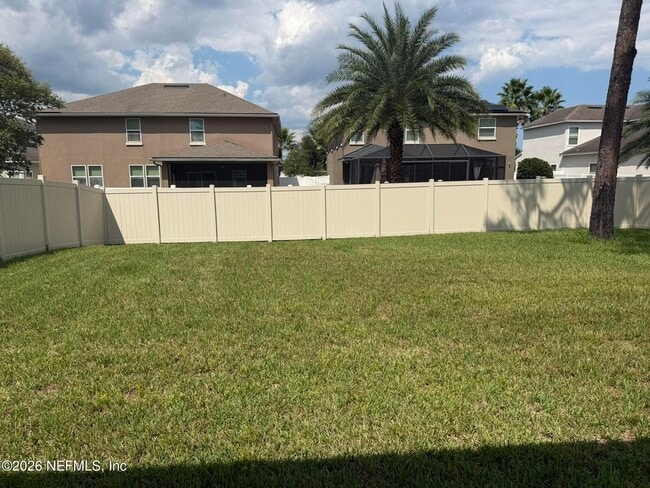 Building Photo - 742 Northside Dr S