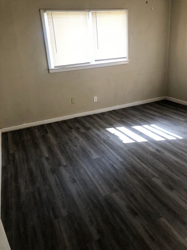 Building Photo - 2821 56th St