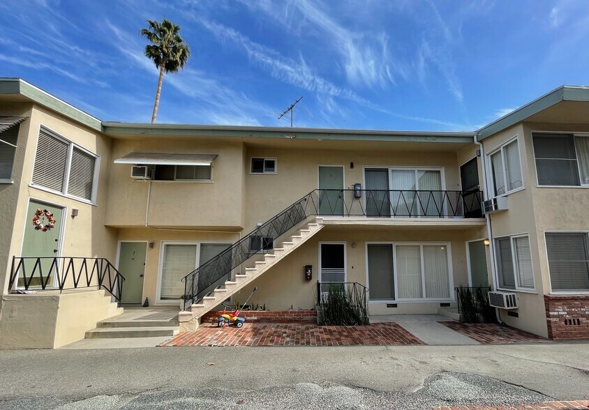Building Photo - 14333 Albers St