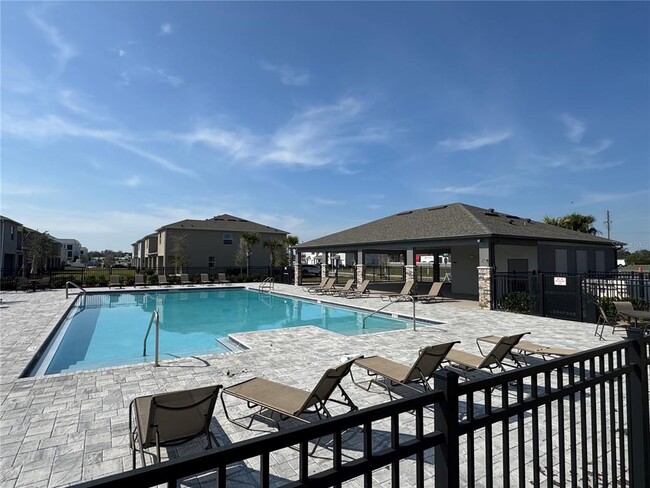 Building Photo - 1492 Isleta Lp