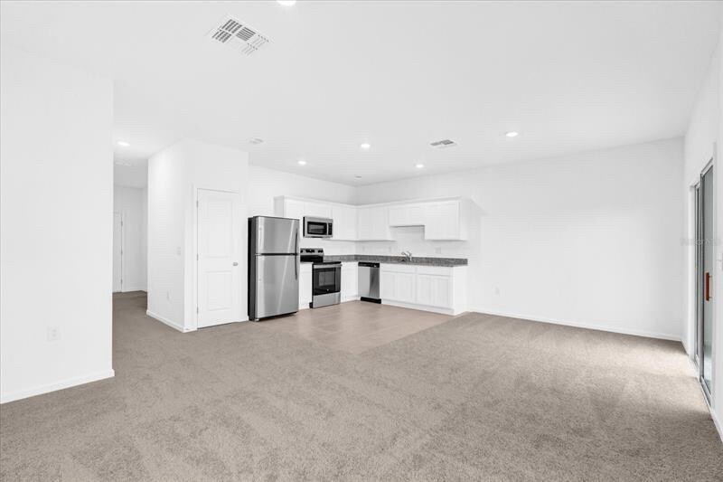 Building Photo - 5942 Chestnut Grv Pl