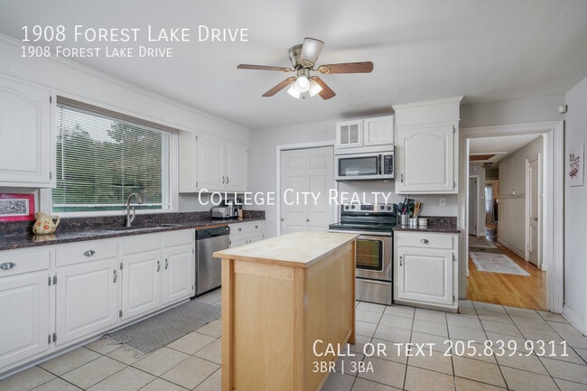 Building Photo - 1908 Forest Lake Dr