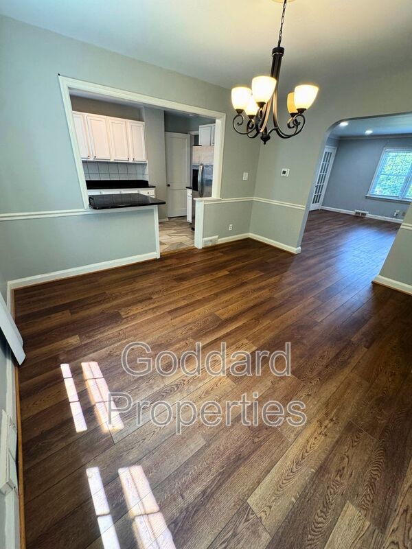 Building Photo - 1822 Edgewood Rd