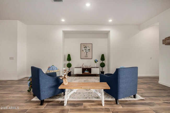 Building Photo - 2968 E Lucky Horseshoe Ln