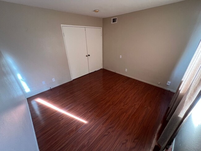 Building Photo - Spacious 4-Bedroom + Office Home in Desirable HOA Community Near New Shopping & Costco