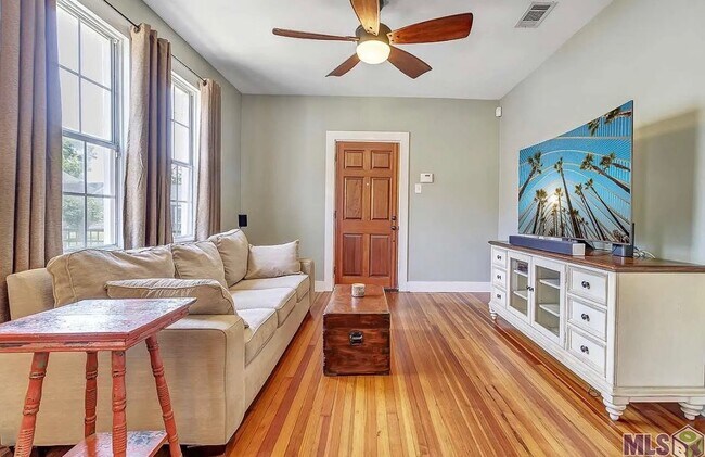 Building Photo - 612 Arlington Ave