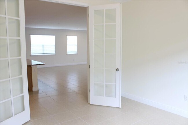 Building Photo - 5826 Long Shore Loop