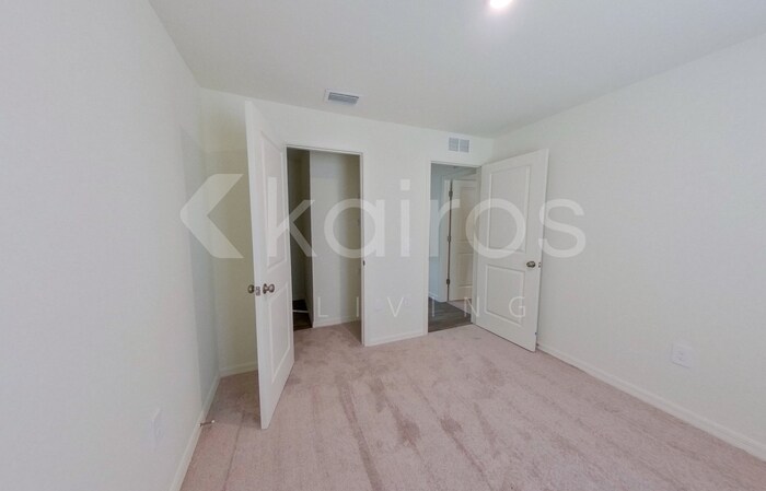 Building Photo - 3417 74th St W