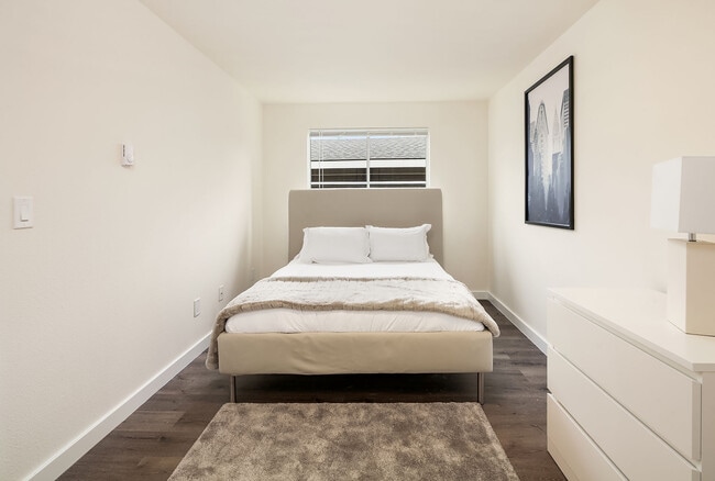 Building Photo - Northview Terrace Apartments