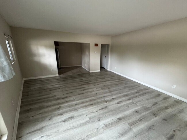 Building Photo - 5401 W Olympic Blvd