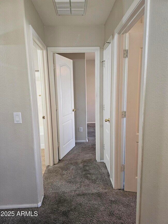 Building Photo - 16564 W Melvin St