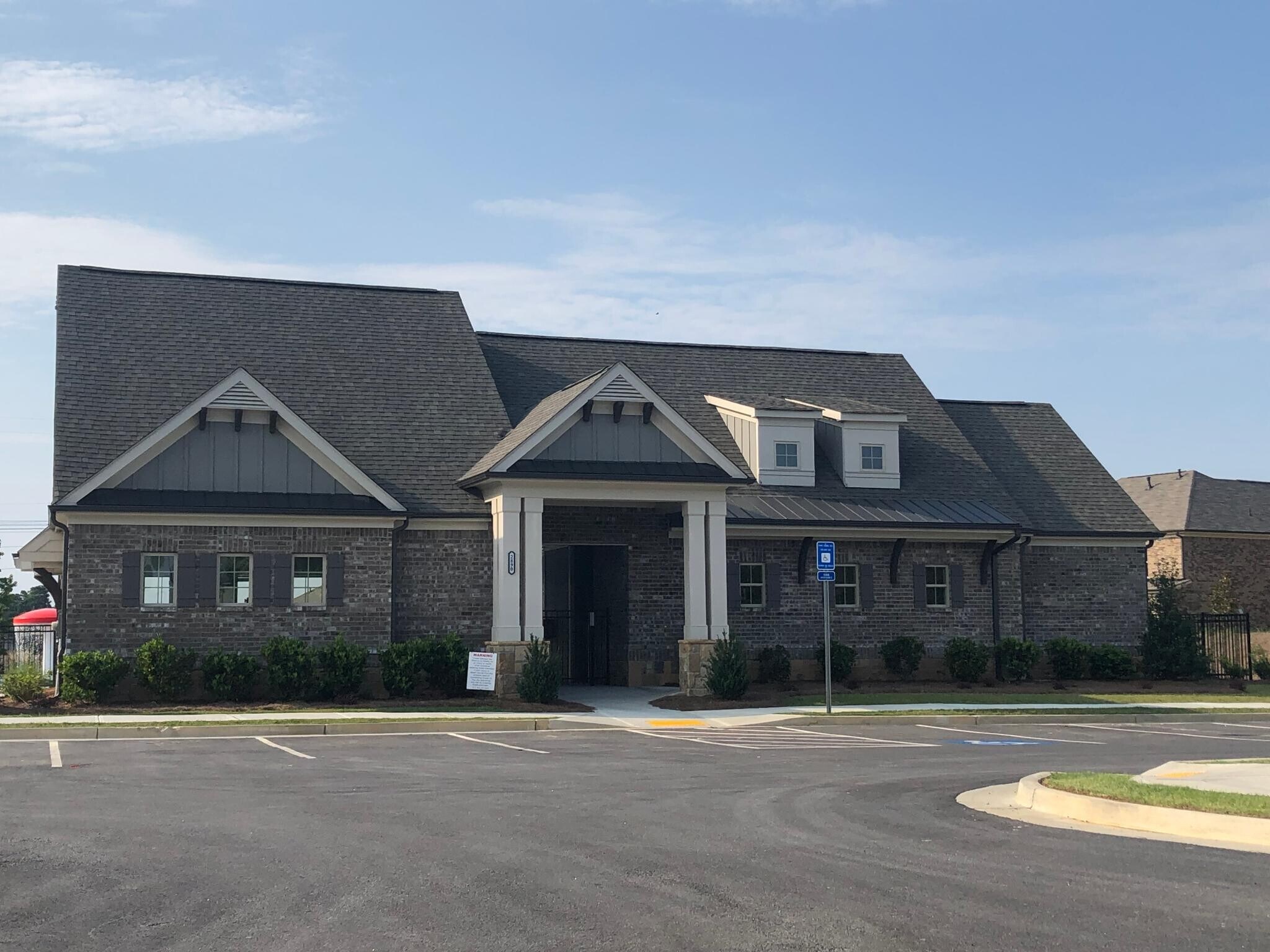 Pool House & Fitness Center - 2904 Weyhill Trl