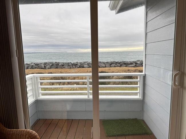 Building Photo - 1499 Diamond Head Ave SW