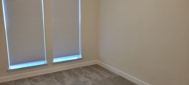 Building Photo - 135 Harlequin Duck Ct