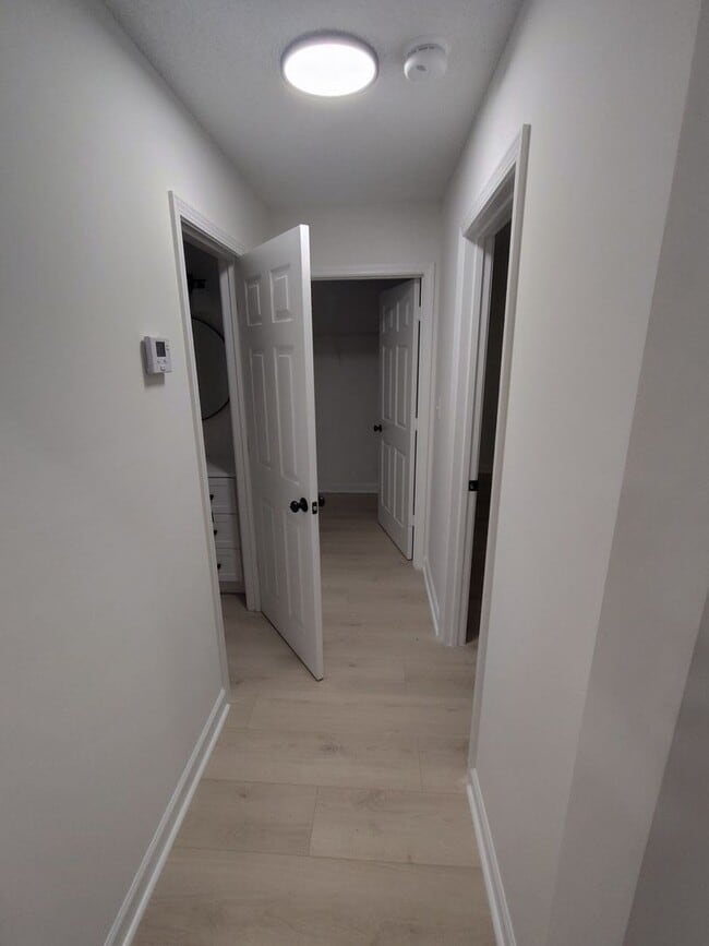 Building Photo - Beautiful cul-de-sac home - Lots of Upgrades