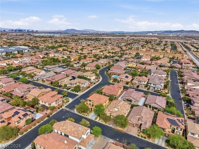 Building Photo - 10344 Shropshire St