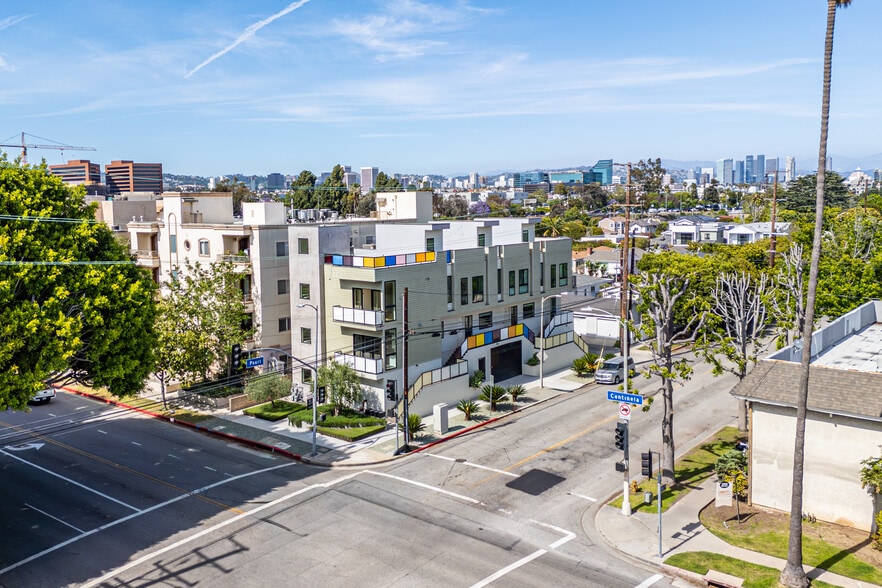 Building Photo - 2496 S CENTINELA Ave