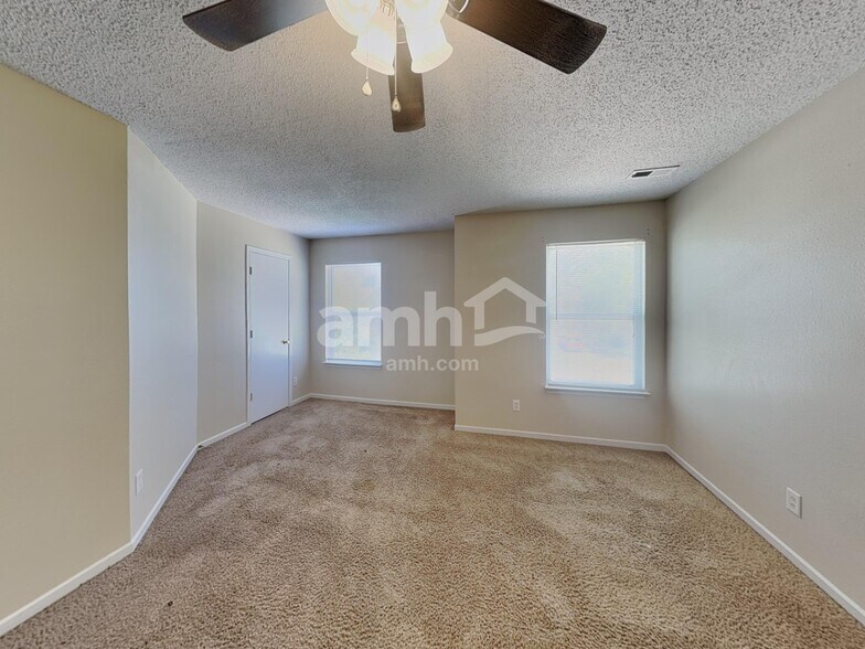 Building Photo - 8851 Squire Boone Ct