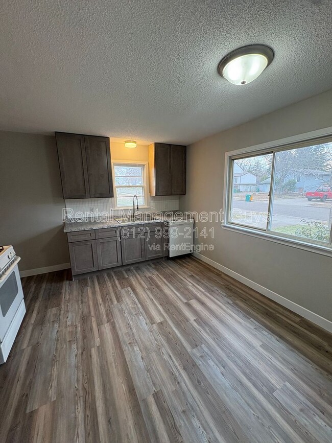 Building Photo - 4534 Zane Ave N