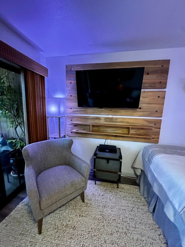 Building Photo - Maui Lani Terraces ocean view studio, with 1 reserved parking space