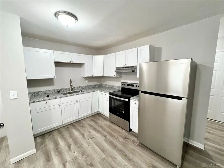 Building Photo - 3844 Lori Sue Ave