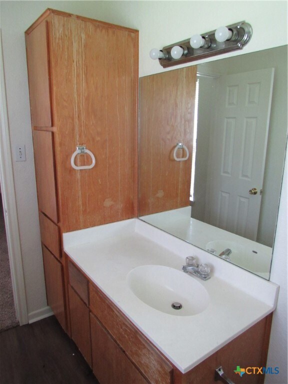 Building Photo - 3903 Hitchrock Dr