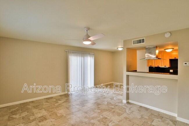 Building Photo - 851 E Cochise Dr