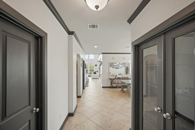 Building Photo - 249 Castlegate Ln