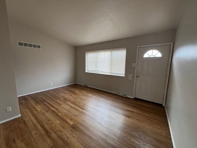 Building Photo - 9005 Olive Blvd