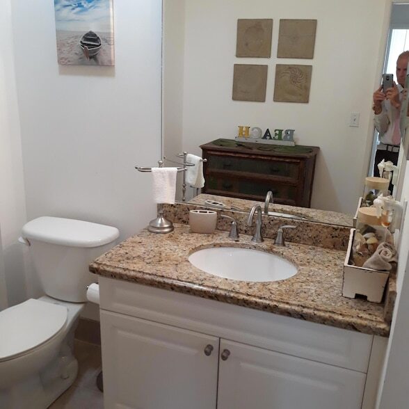 Building Photo - 520 SE 5 Ave