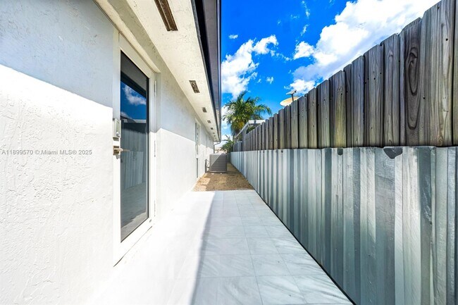 Building Photo - 14859 SW 177th Terrace