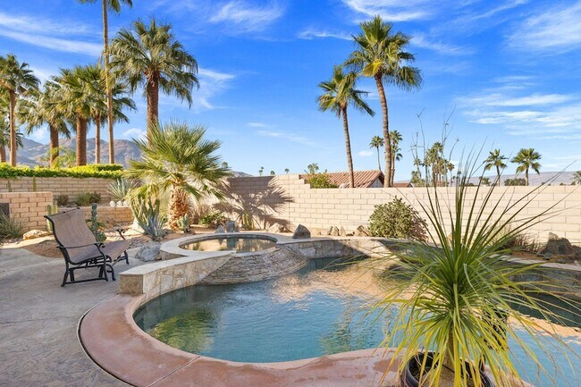 Building Photo - 73110 Calliandra St