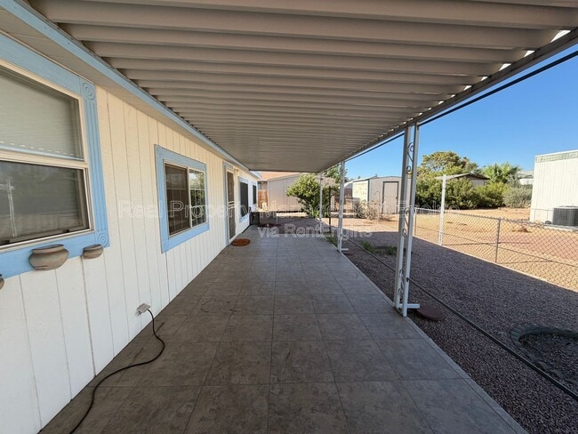 Building Photo - 1514 E Muriel Dr