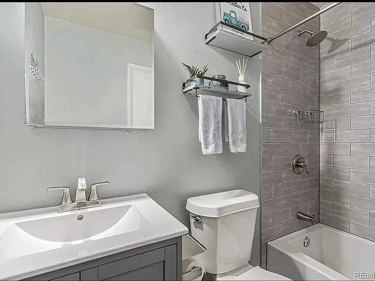 Building Photo - 3081 W 134th Ave