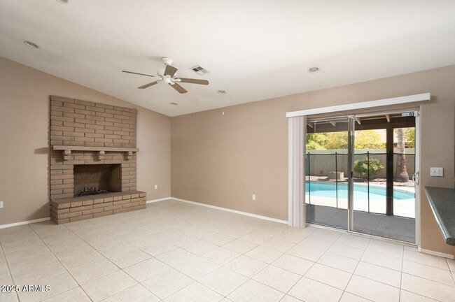 Building Photo - 4077 E Cholla St