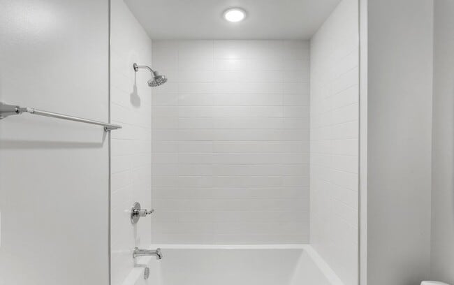 Building Photo - 2248 Ontario Rd NW