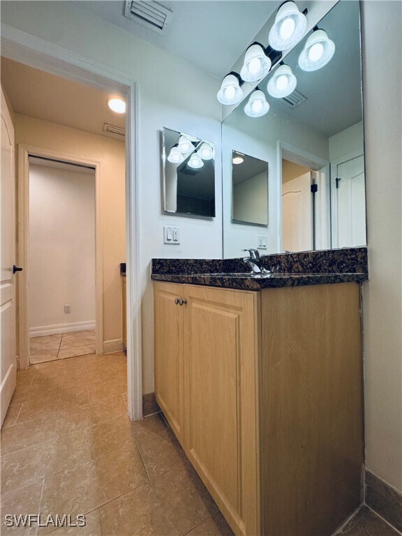 Building Photo - 12101 Santaluz Dr