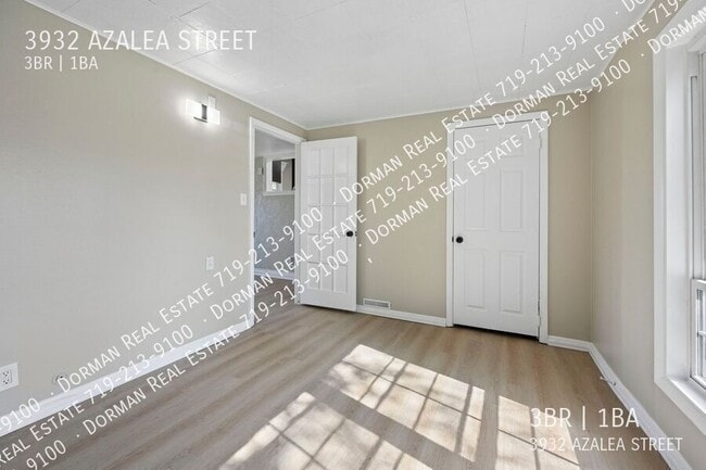 Building Photo - 3932 Azalea St
