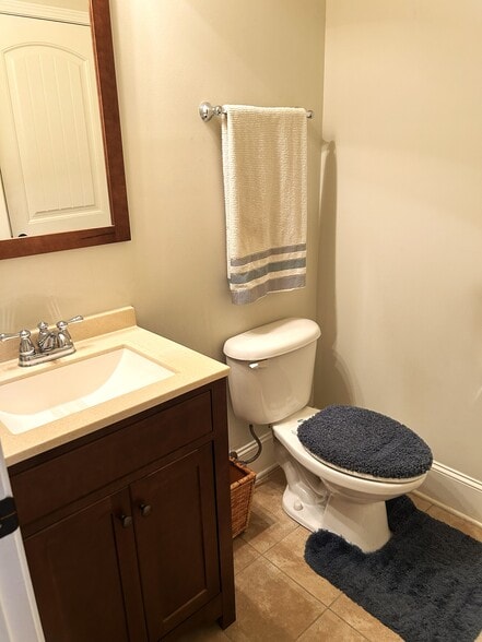 Building Photo - 442 Stanfield Dr