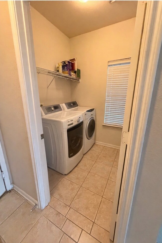 Building Photo - 5530 Gable Meadows Dr