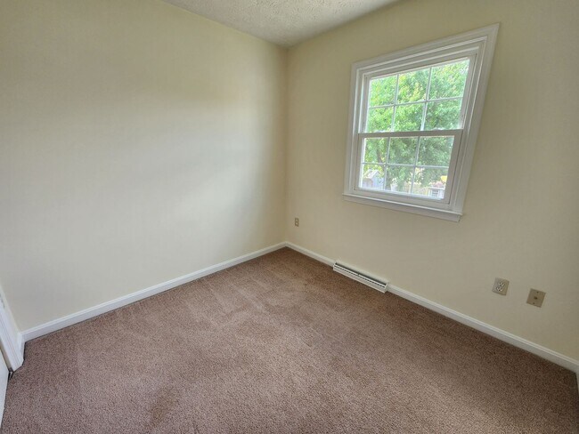 Building Photo - 34 William Penn Dr