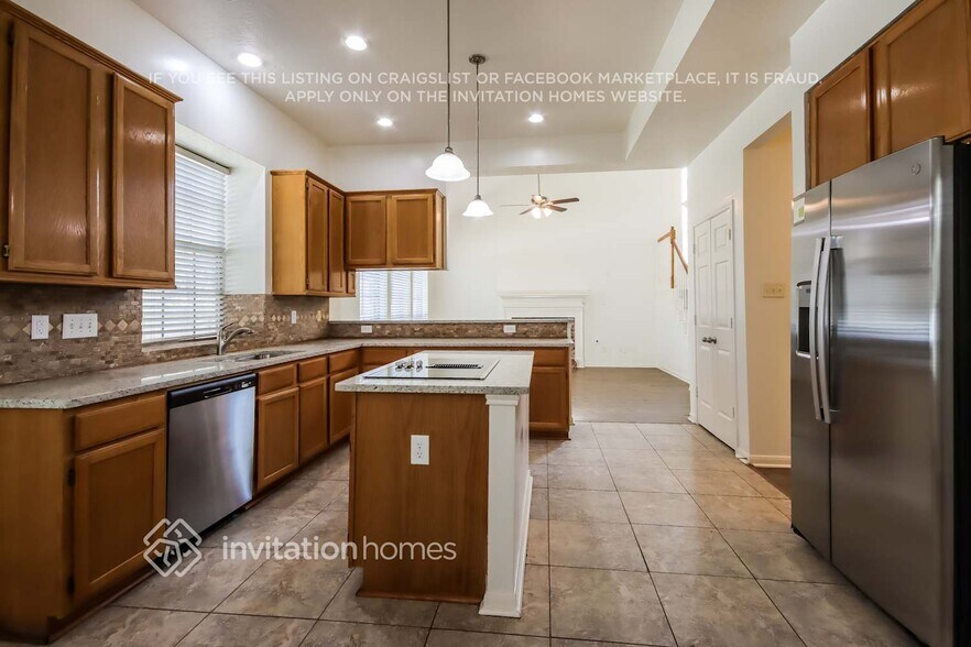 Building Photo - 3811 Spruce Bay Dr