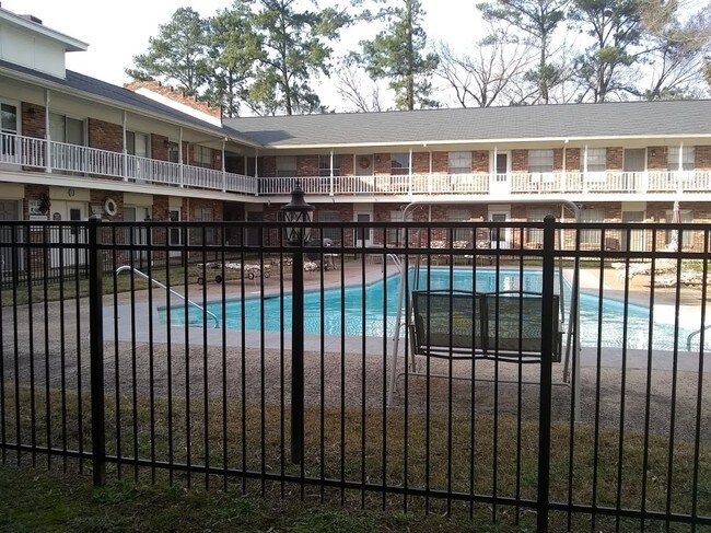 Primary Photo - 3914 Poplar Springs Dr
