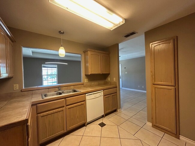 Building Photo - 9804 Cantera Ct