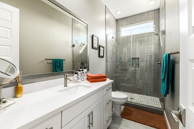 Building Photo - 7611 E Camino Vivaz