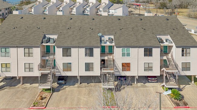 Building Photo - 3663 E NASA Pkwy