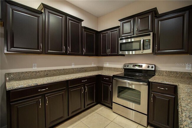Building Photo - 14450 Desert Haven St