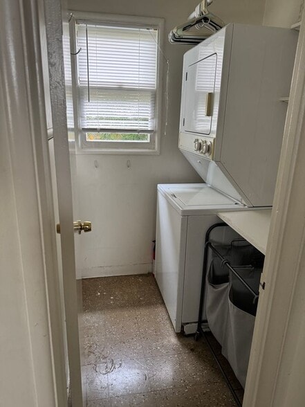 Building Photo - 601 Anderson St