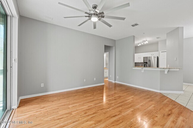 Building Photo - 8601 Beach Blvd