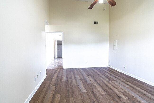 Building Photo - 316 Audrea Ln